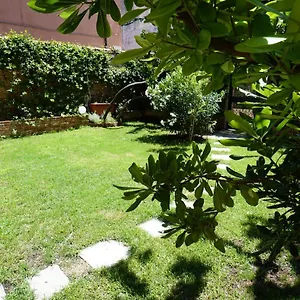 P 1779 Bed and breakfast
